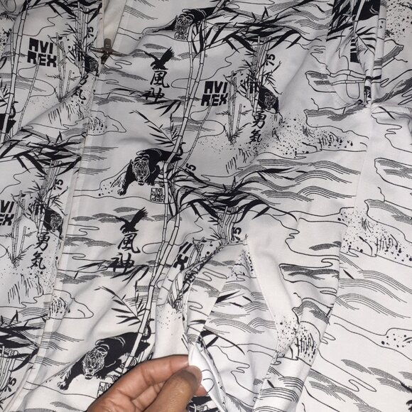 ๐ค Avirex BLACK & WHITE ANIMAL PRINT JACKET ( SZ: L )- $25 - Picture 8 of 8